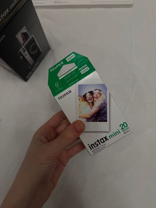 Камера + принтер Fujifilm Instax Mini Evo Hybrid