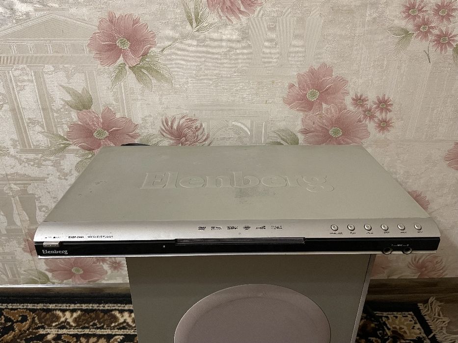 DVD-плеєр Elenberg