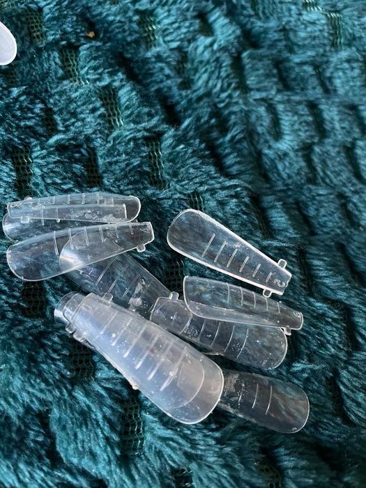 все для маникюру продаю залишки, типси, мономер, втирка, гель