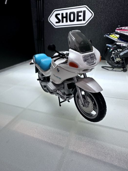 Miniatura BMW R 1100 RS Escala 1/24 Minichamps