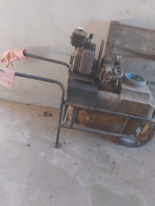 Pulverizador em carrinho
