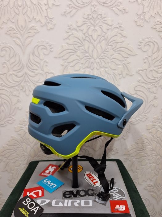 Kask rowerowy BELL 4FORTY unisex L 58-62cm MIPS