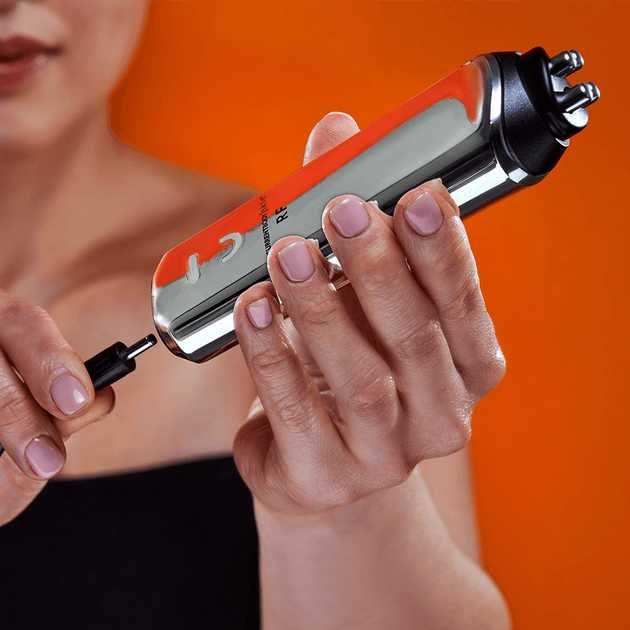 Апарат для омолодження CurrentBody Skin RF-ліфтинг в домашніх умовах