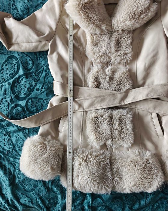 Piękny Płaszcz Futro Płaszczyk z futrem roz. S-M