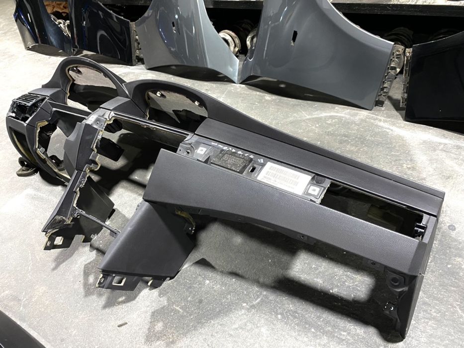 Передния Торпеда BMW E60 E61 Консоль под ключ БМВ Е60 Е61 Оригінал