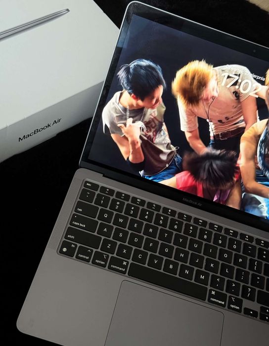 Apple. Macbook Air 13 m1