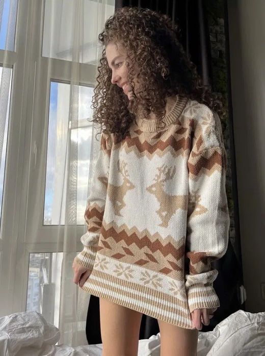 В’язаний светр жіночий