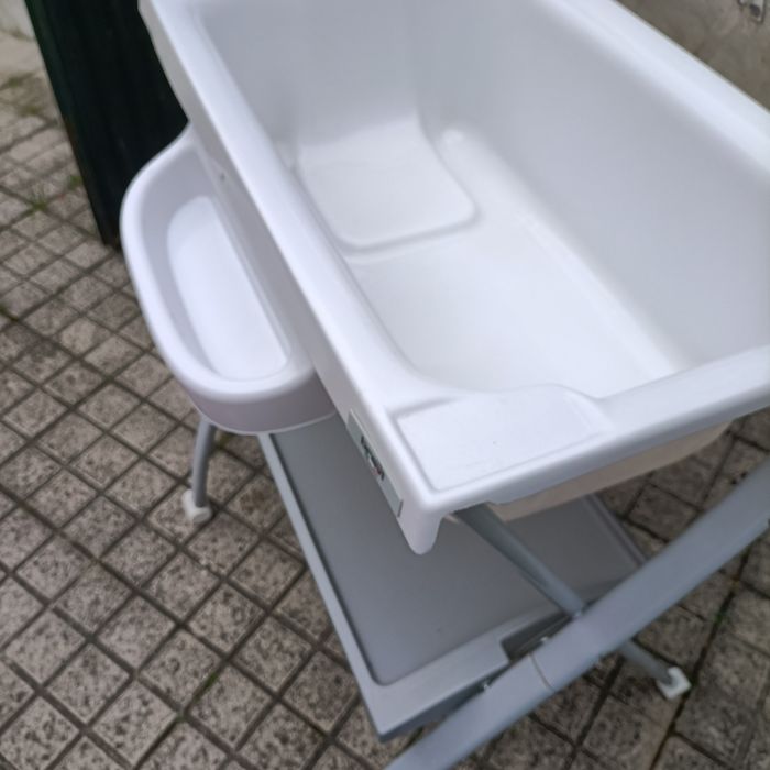 Banheira/Mudador fraldas.