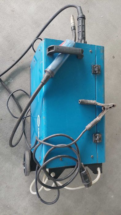 Soldadora Inverter Multiprocesso Miller XMT 400 ArcReach + Carrinho