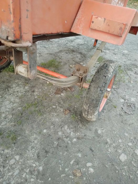 причеп      легковий