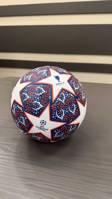 Мяч футбольний розмір 5 ліга чемпіонів термошов