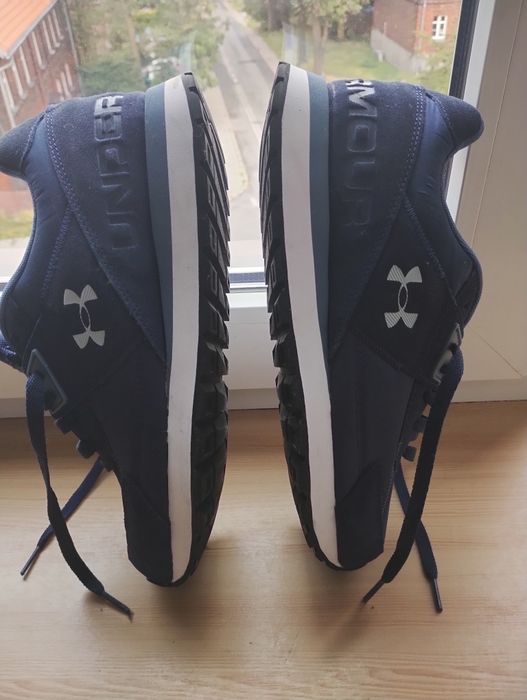 Buty męskie sportowe
