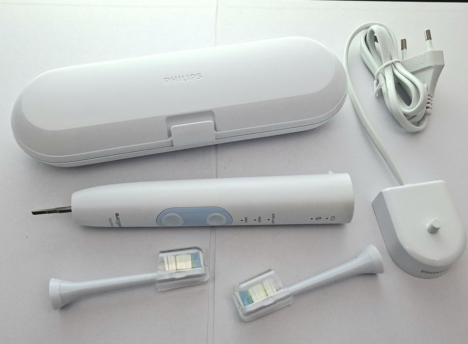 Szczoteczka soniczna Philips Sonicare ProtectiveClean 5100 [Biała] + Etui