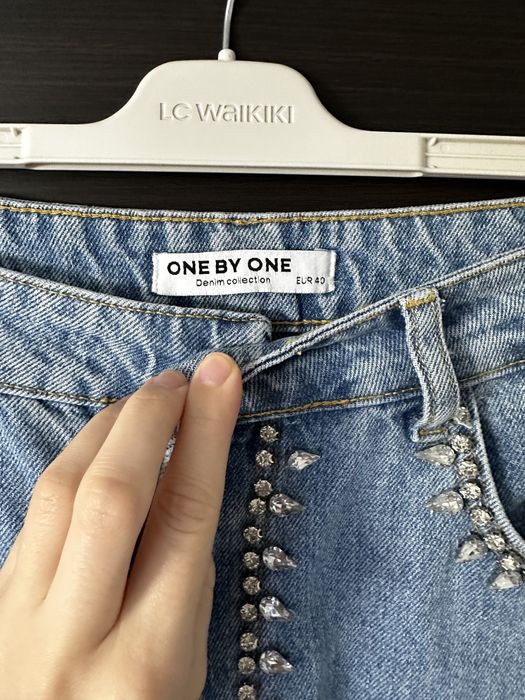 Джинси One by One з камінням 40р