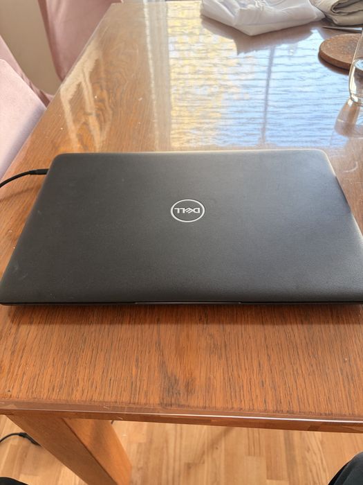 Laptop Dell Latitude 3500
