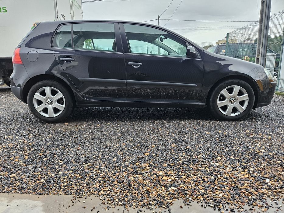 Vendo VW Golf 1.9 TDI ConfortLine