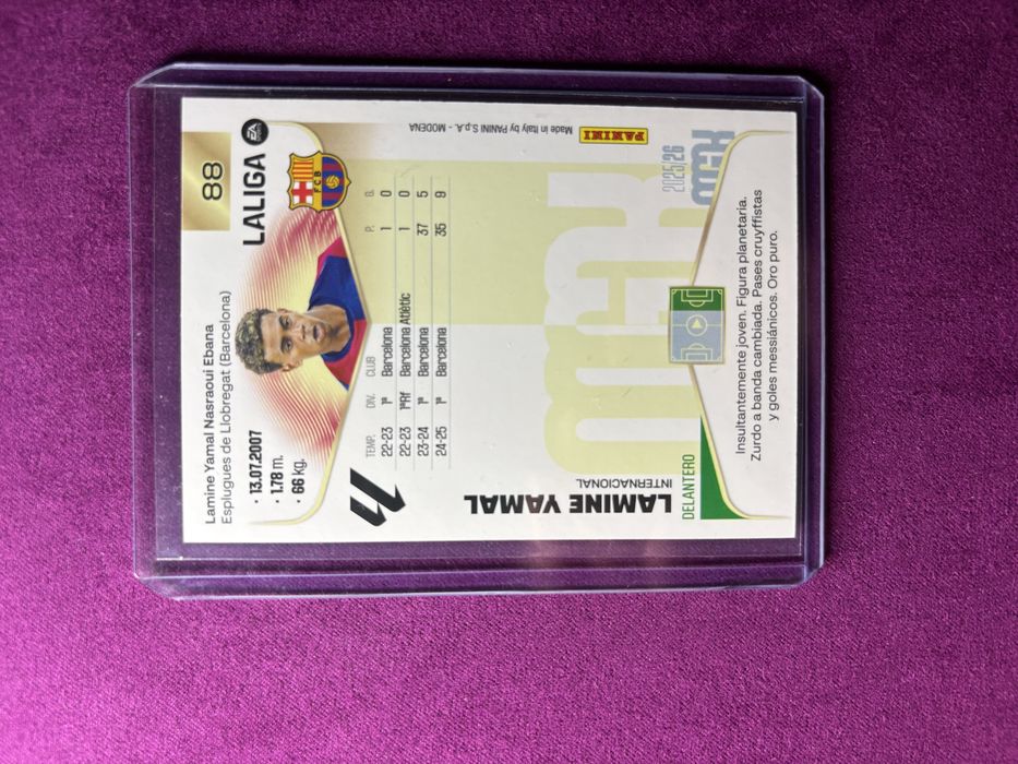 Carta Lamine Yamal Panini Megacracks 2025-26