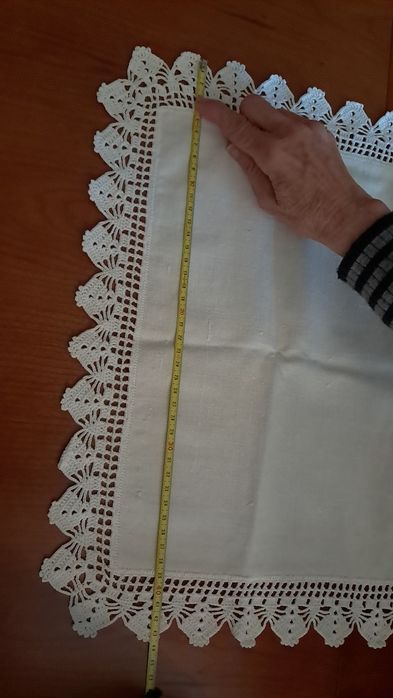 Pano em linho bordado