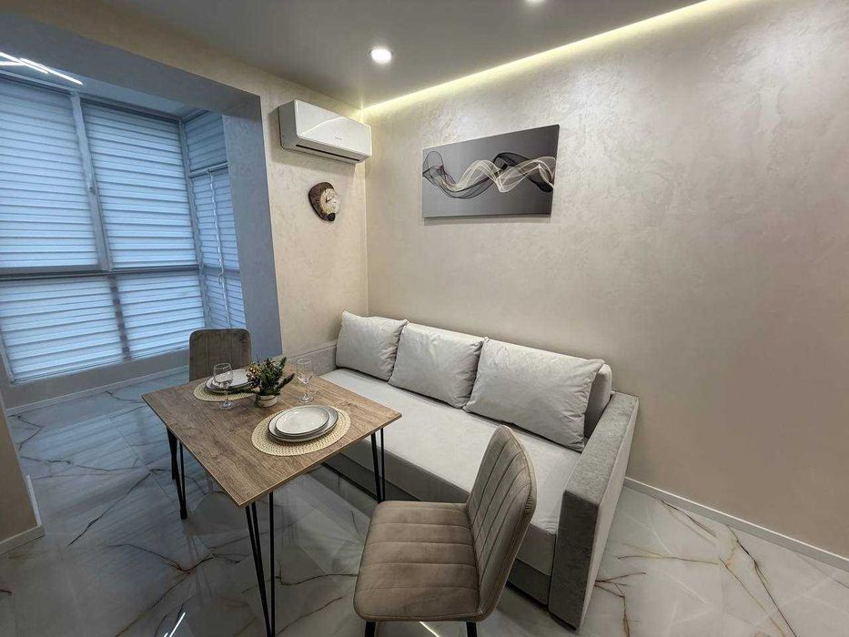 Продам ТОП 1  квартира Днепровская Брама 2