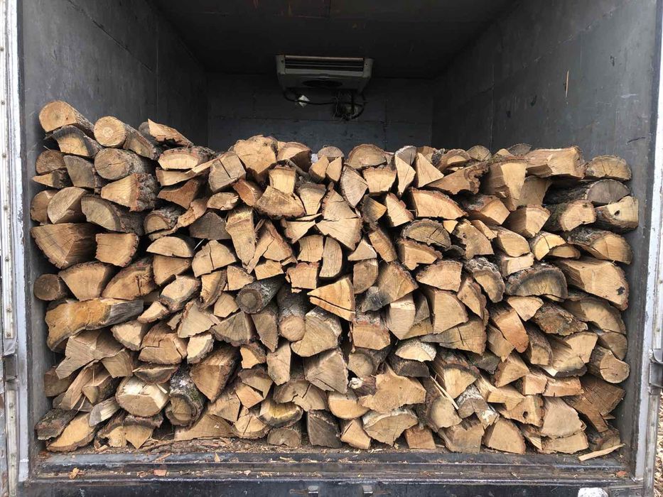 Дрова дуб колотый,не колотый