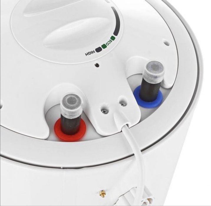 Бойлер Electrolux EWH 80 Quantum Pro