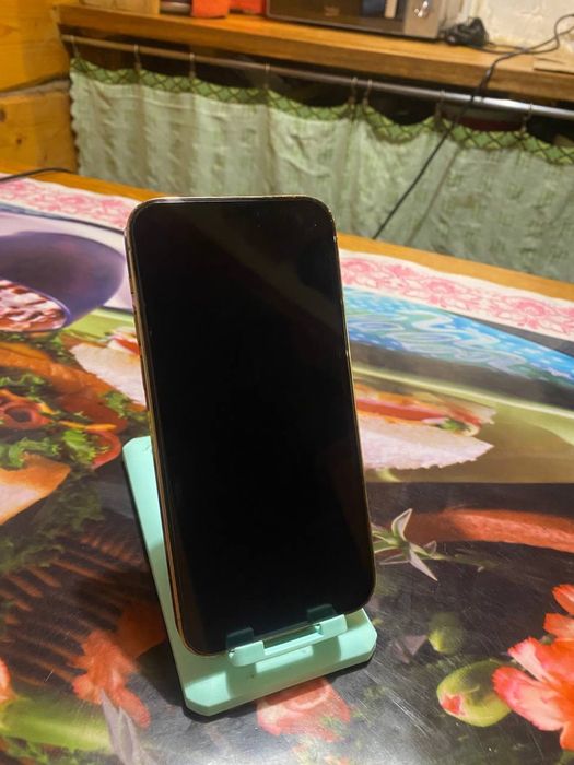 Айфон 12 про 128 гб  читайте опис….