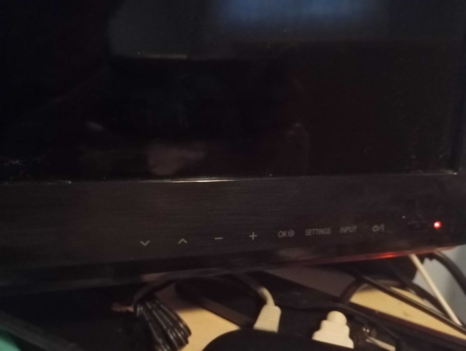 Televisão LG a funcionar perfeitamente