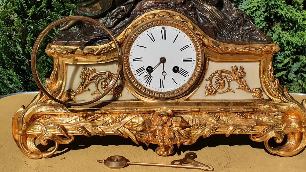 Zegar kominkowy brąz antyk XIXw sygnowany