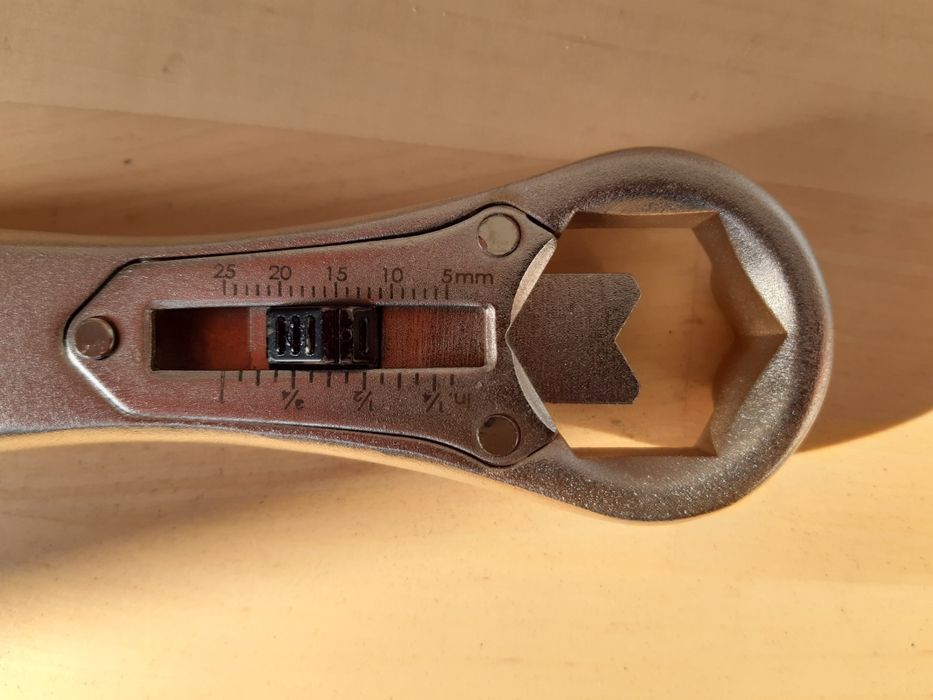 Chave sextavada ajustavel 5 a 25 mm