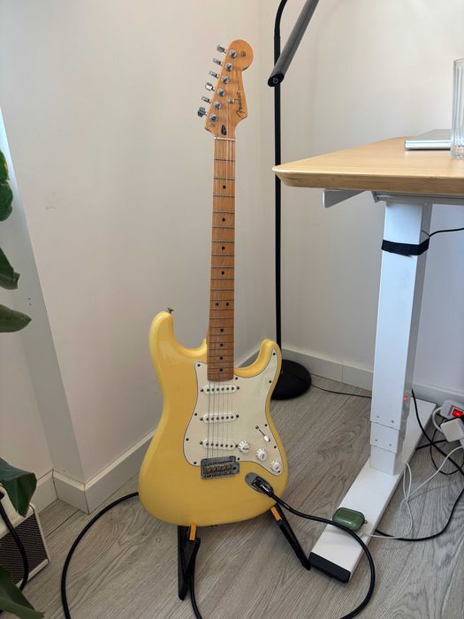 Guitarra elétrica Fender Player Stratocaster SSS