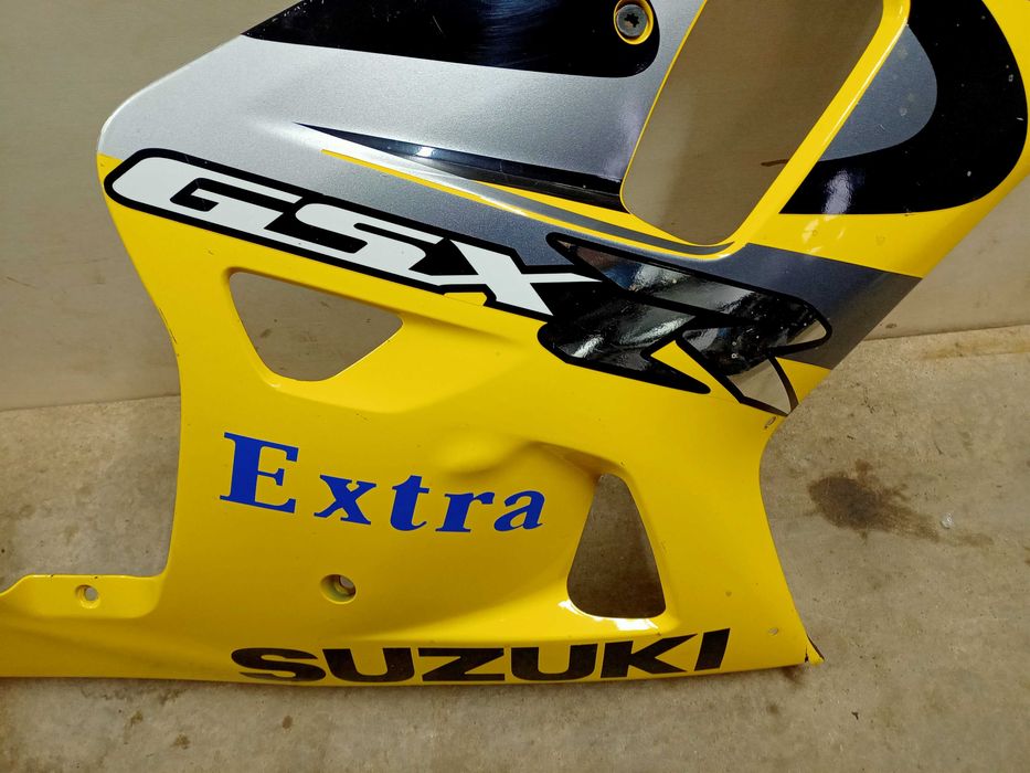 Suzuki GSX-R K1 K2 K3 R600 prawa owiewka boczek owiewka osłona R750