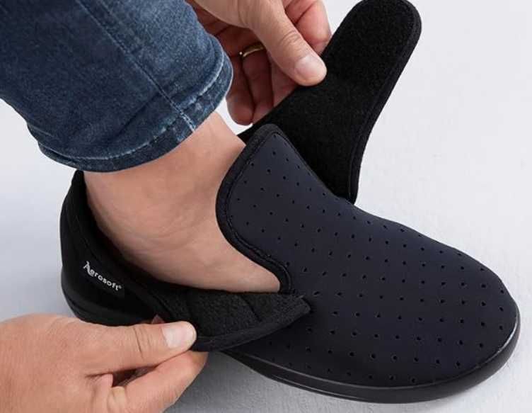 NOWE Męskie damskie czarne buty zdrowotne Aerosoft kapcie pantofle 36