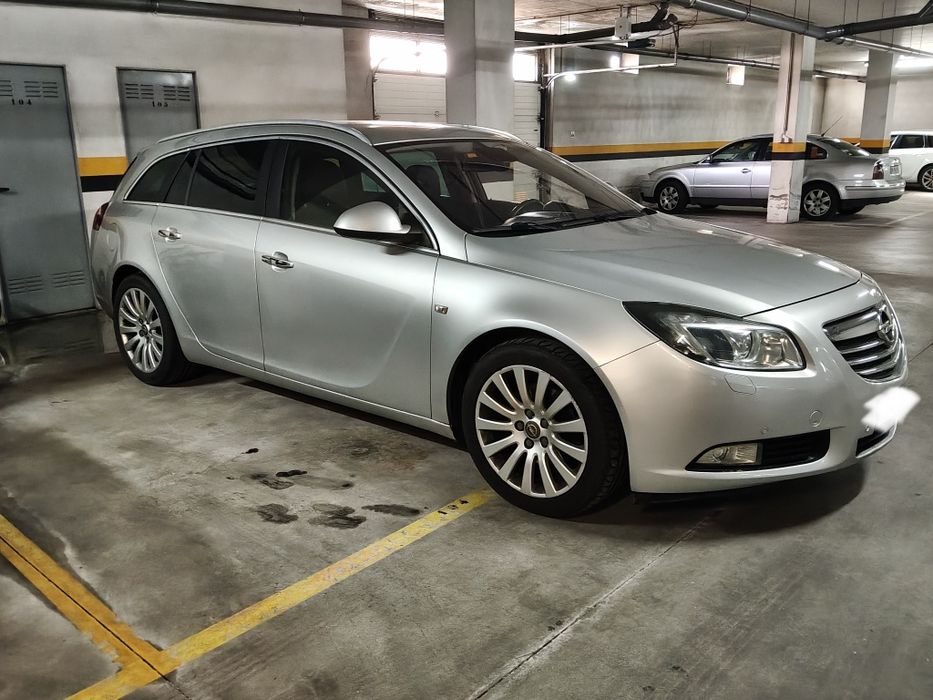 Opel Insignia Sports Tourer Prata