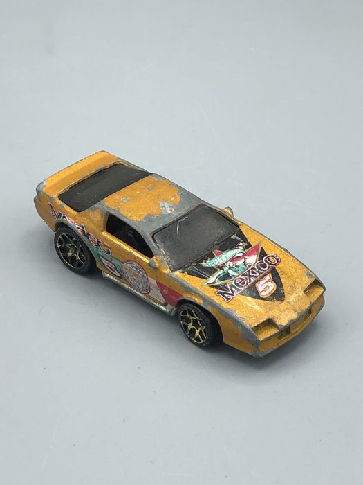 Hot Wheels – metalowy samochodzik Mattel 1988, vintag