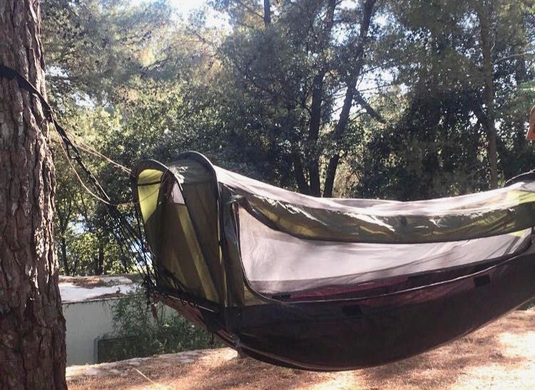 Excelente conjunto de campismo