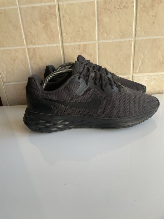 Nike Revolution 7 , розмір 42,5