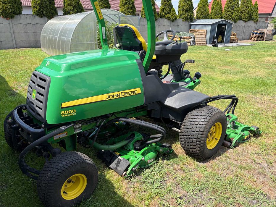 Kosiarka Samojezdna Do Dużych Powierzchni Traktorek John Deere 8800 TerrainCut 5 Kosisk 230CM
