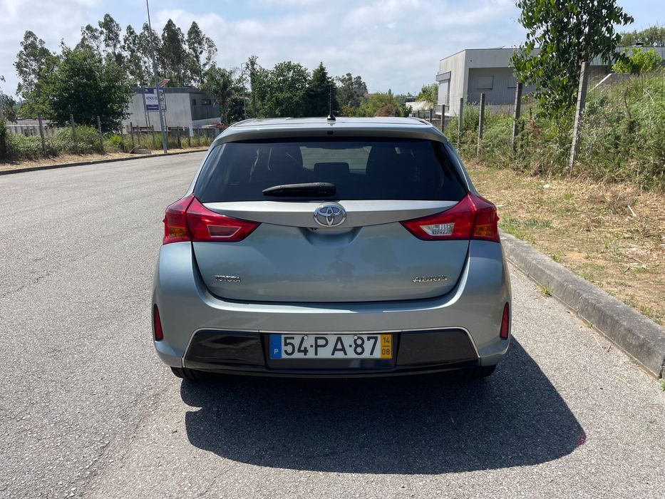 Toyota Auris 2014
