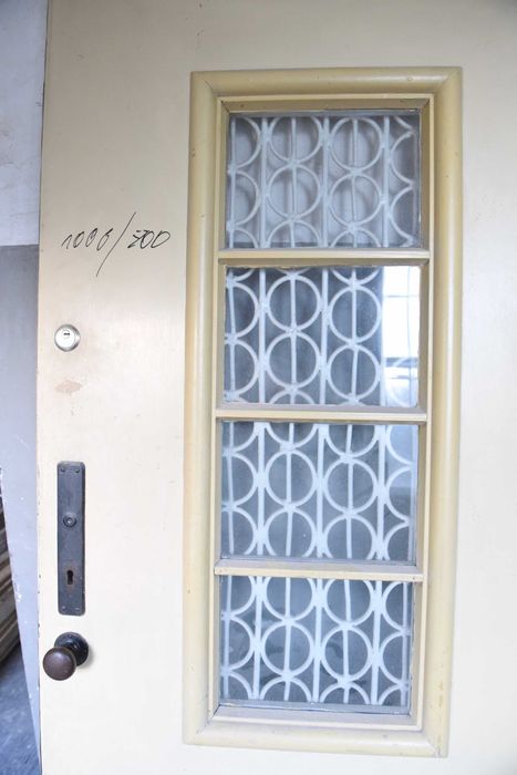 Stare solidne drzwi wejściowe lata 1940