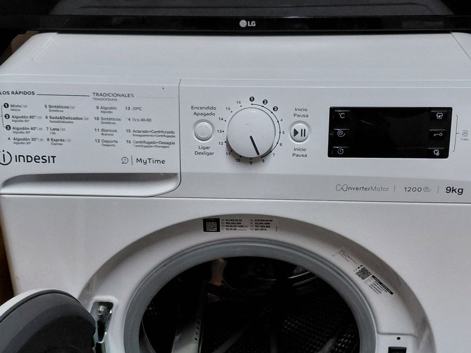 Máquina de lavar Indesit MTWE91295WSPT 1200 rpm 9 kg