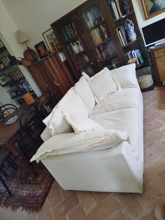 Sofá de 2 lugares Novo