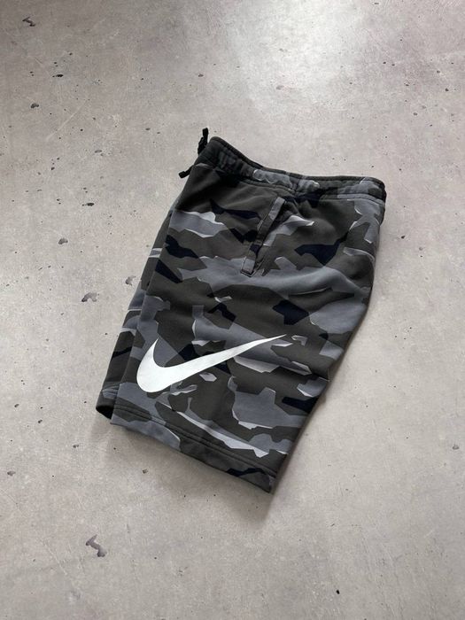 Nike Camo Men’s Shorts Original чоловічі спортивні шорти найк оригінал
