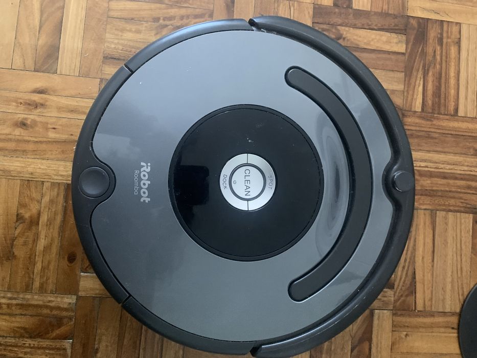Aspirador iRobot 676