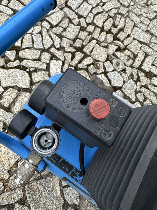 Kompresor bezolejowy 24 l