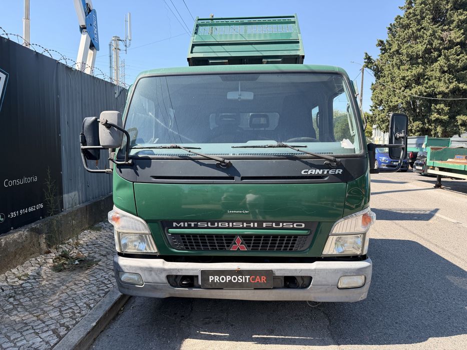 MITSUBISHI FUSO 7 Lugares com caixa Basculante Excelente Apenas 156.000km ###OPORTUNIDADE###