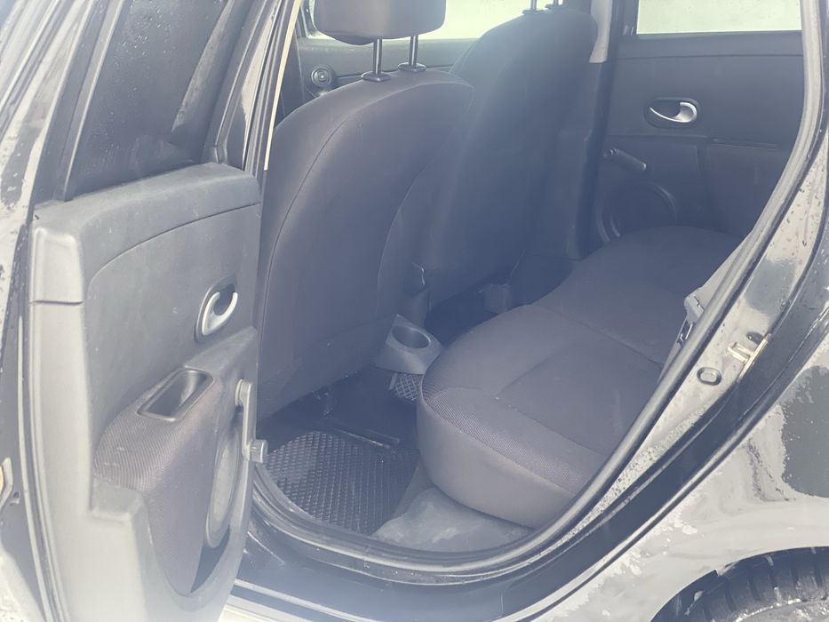 Продам кліо 1.2 бензин