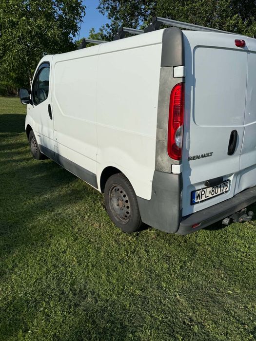 Renault Trafic 2 2.0 dci 2010r -uszkodzony