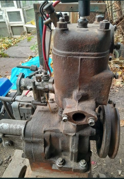 Пусковий двигун ПД 10 (пускач)