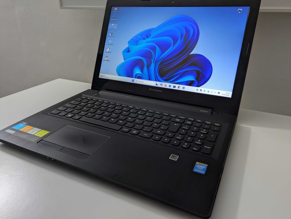 Laptop Ultrabook Lenovo 15.6" Ram 8GB Dysk SSD 256GB USB 3.2 Windows 11 Bateria 6 godzin HDMI + Torba
