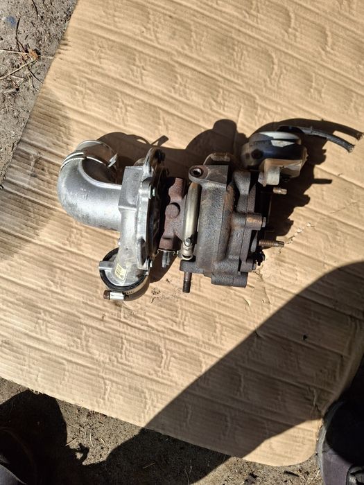 Toyota avensis t27 2,2 d4d diesel turbina turbosprezarka